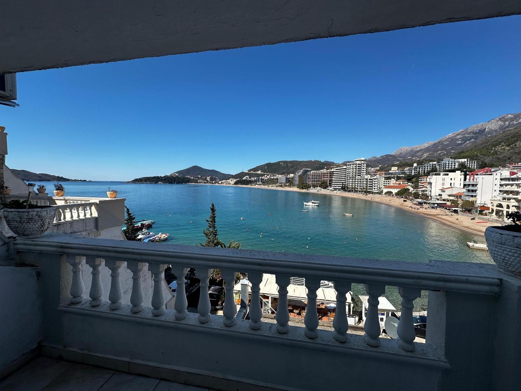 Hotel Kuč Budva Exteriér fotografie