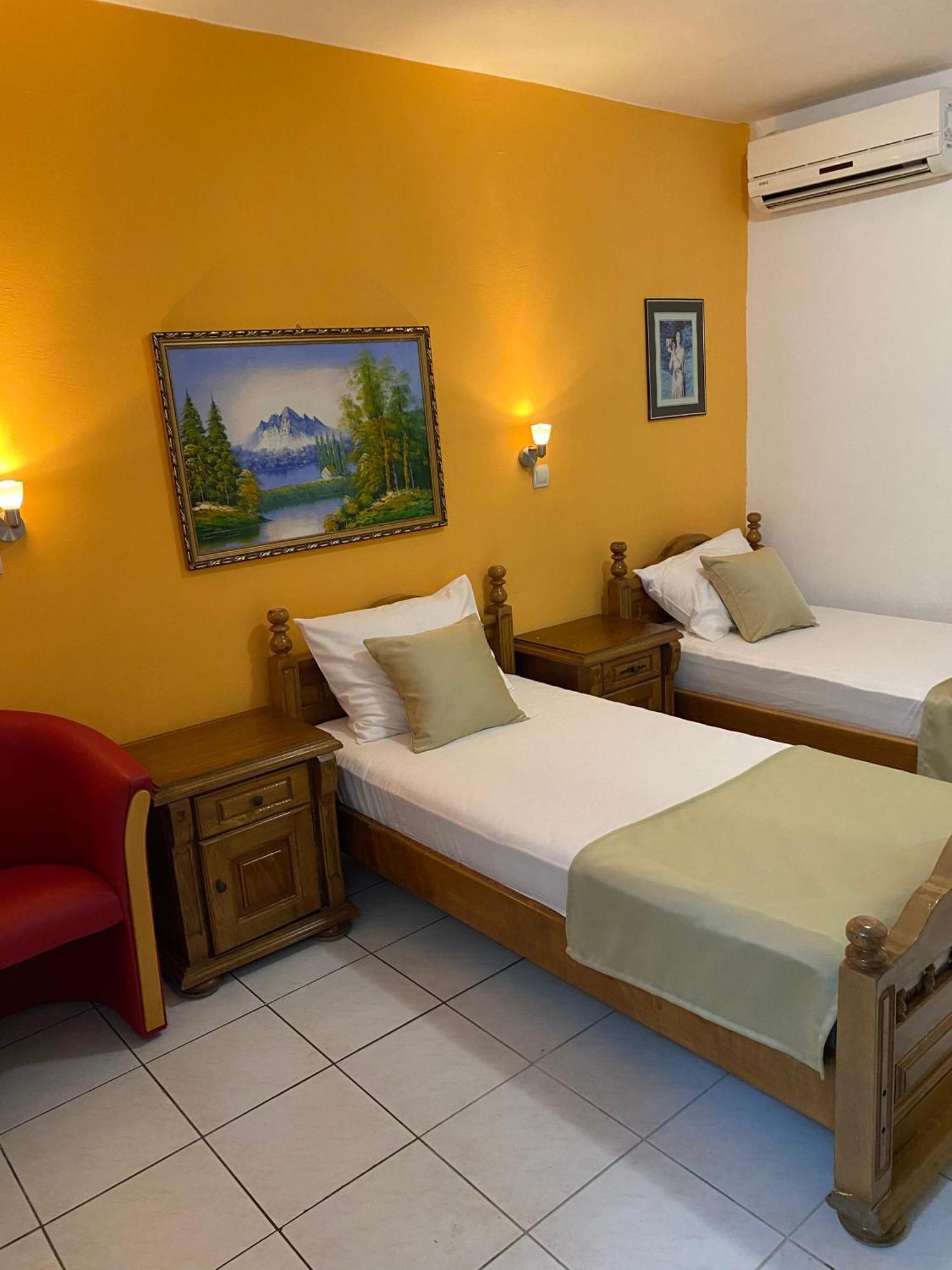 Hotel Kuč Budva Exteriér fotografie