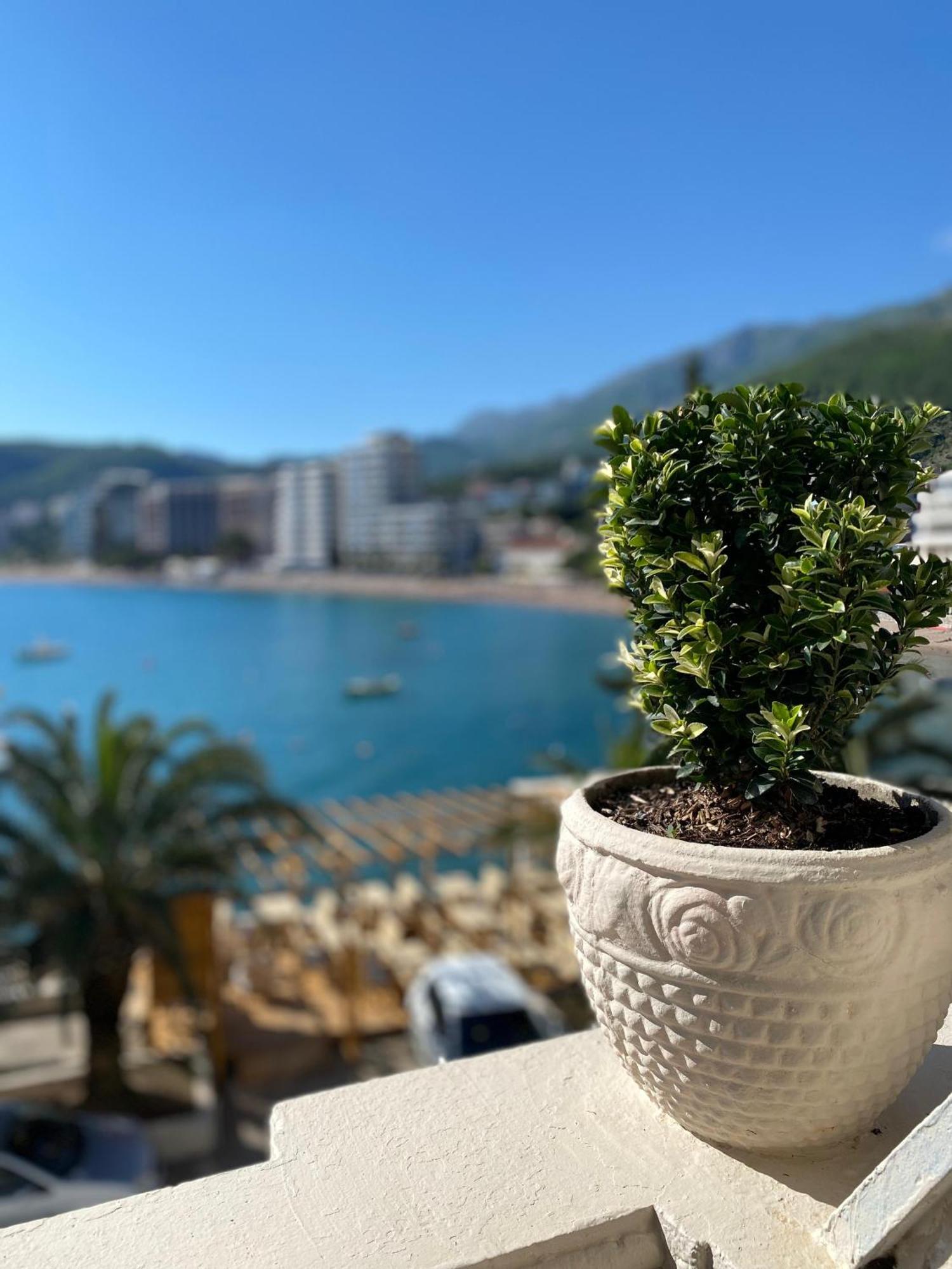 Hotel Kuč Budva Exteriér fotografie