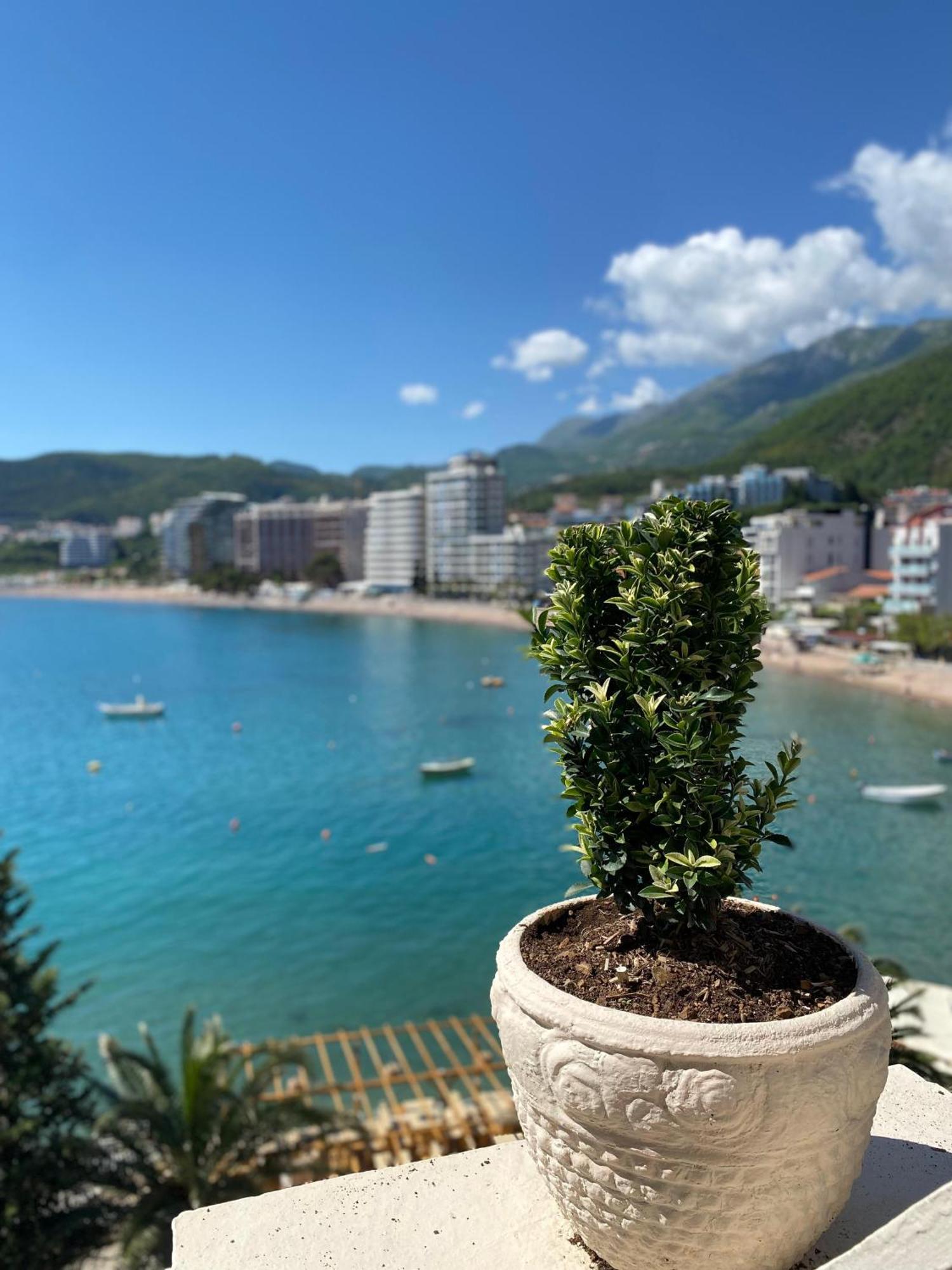 Hotel Kuč Budva Exteriér fotografie