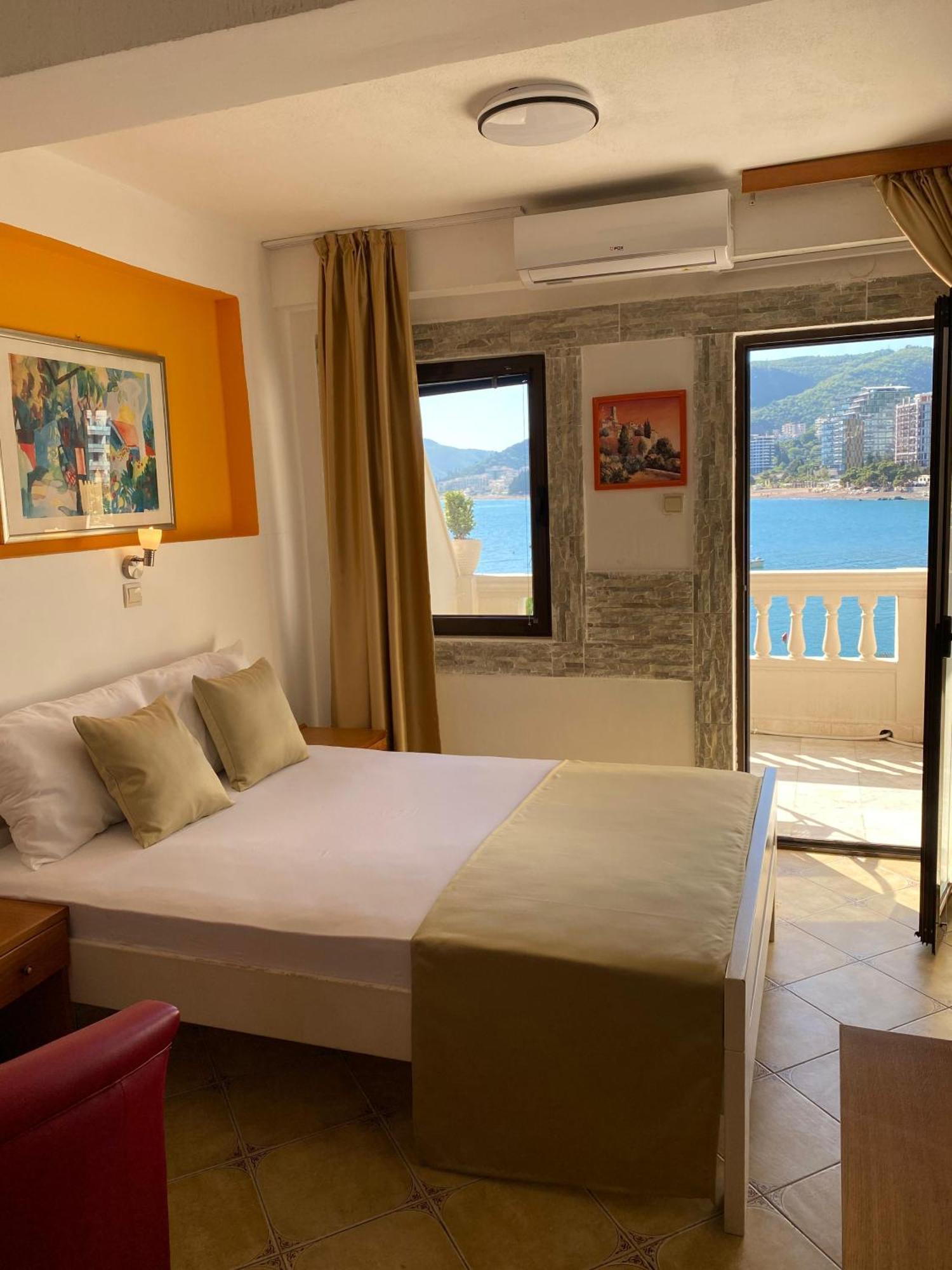 Hotel Kuč Budva Exteriér fotografie