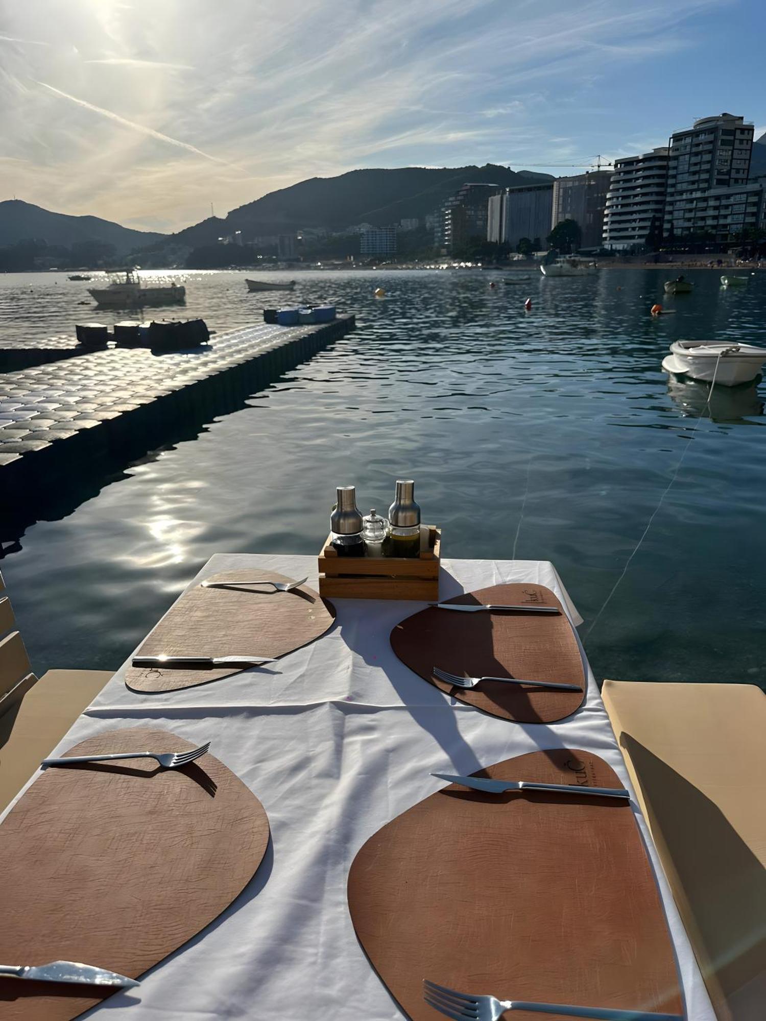 Hotel Kuč Budva Exteriér fotografie