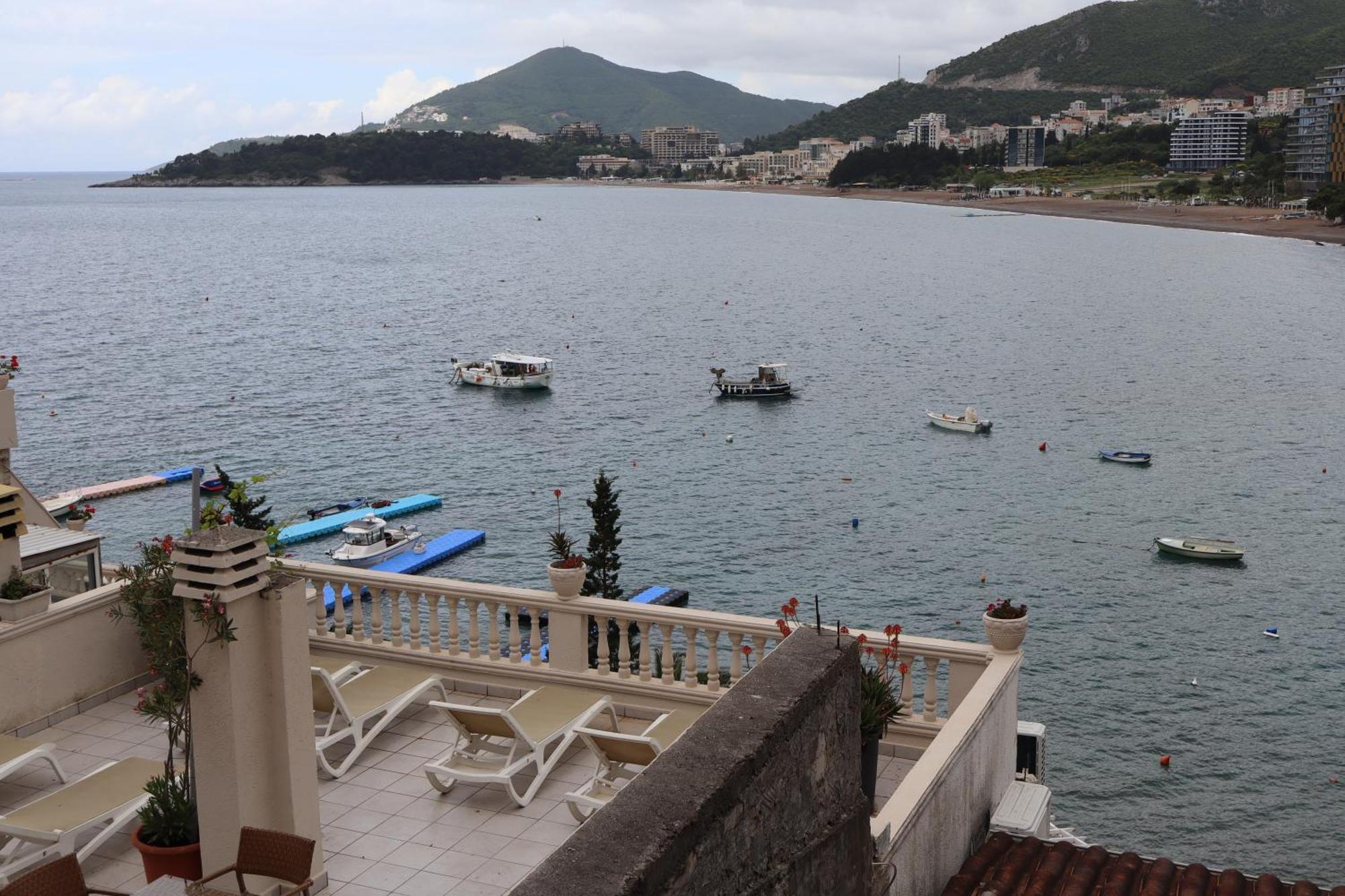 Hotel Kuč Budva Exteriér fotografie